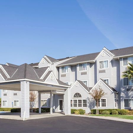 Microtel Inn & Suites Modesto Ceres Zewnętrze zdjęcie