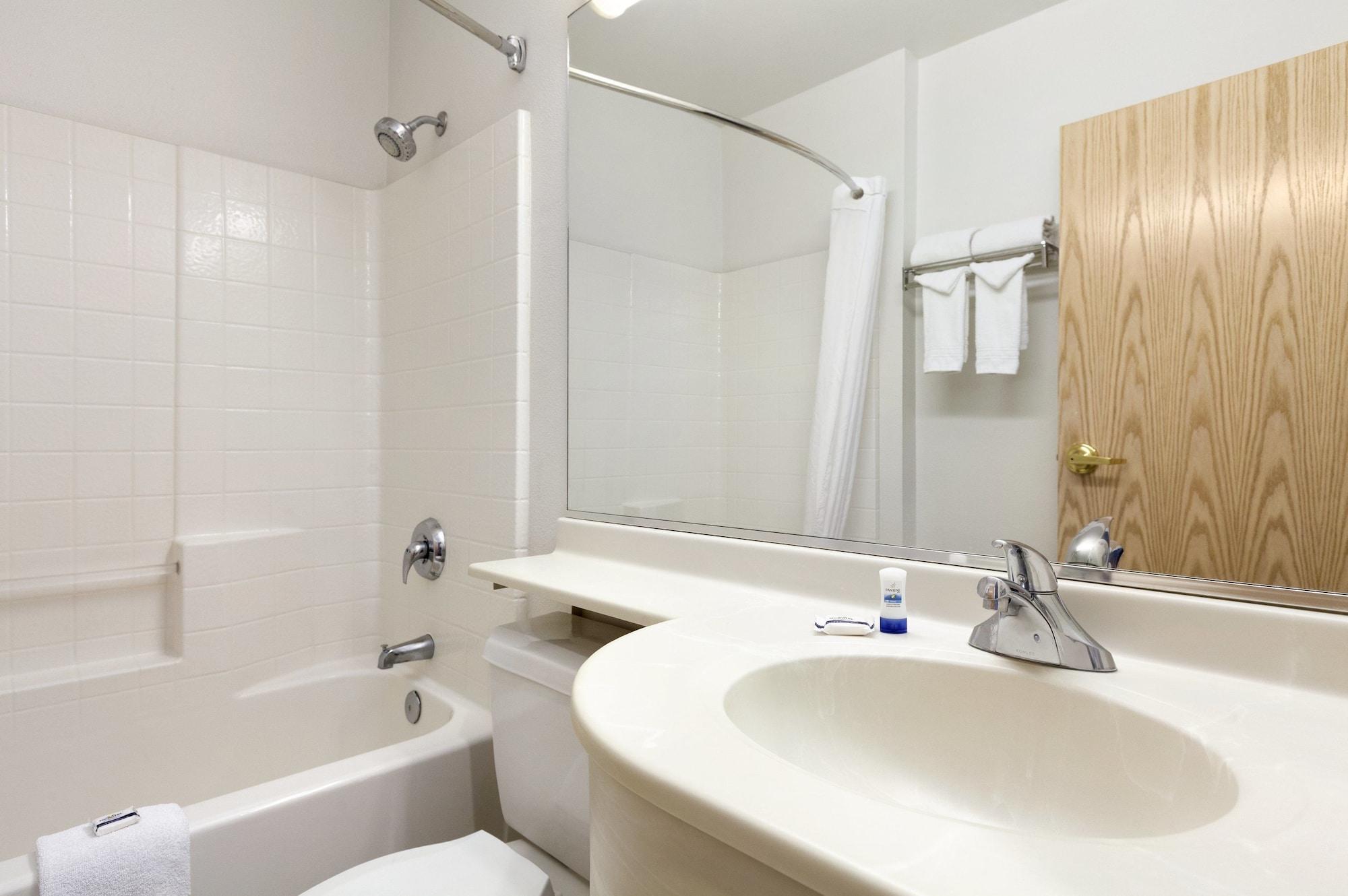 Microtel Inn & Suites Modesto Ceres Pokój zdjęcie