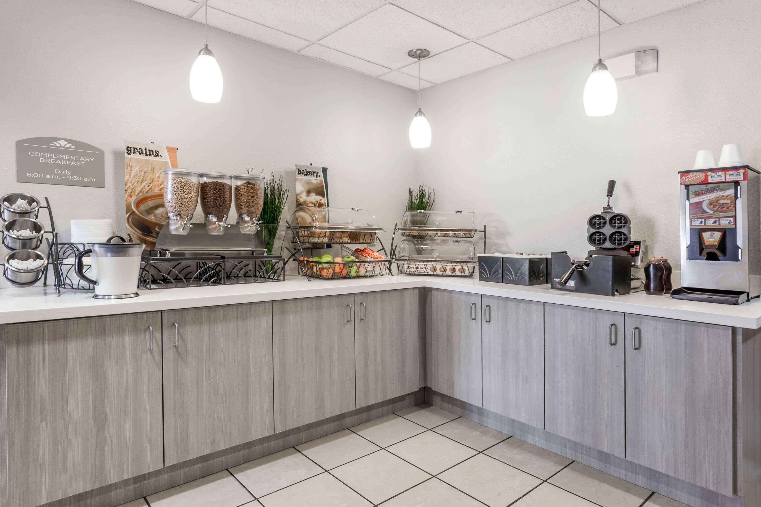 Microtel Inn & Suites Modesto Ceres Zewnętrze zdjęcie