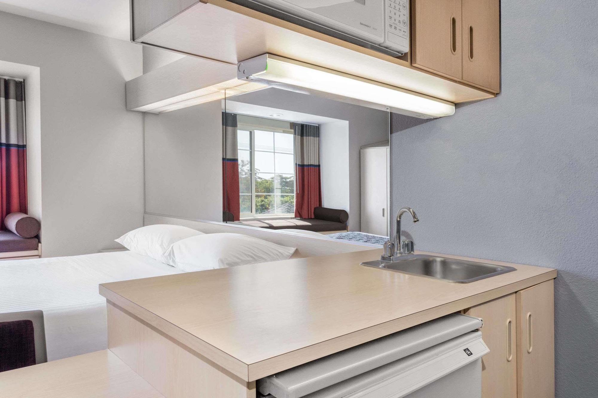 Microtel Inn & Suites Modesto Ceres Zewnętrze zdjęcie